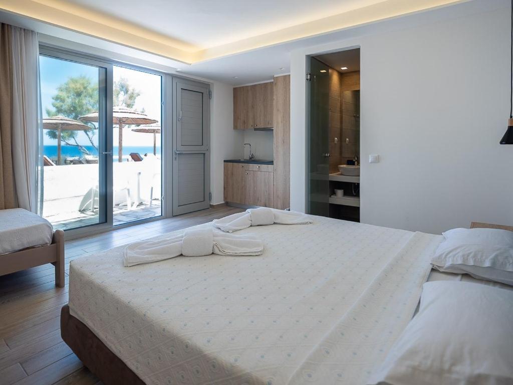Cavos Bay Hotel & Studios Armenisztísz Kültér fotó