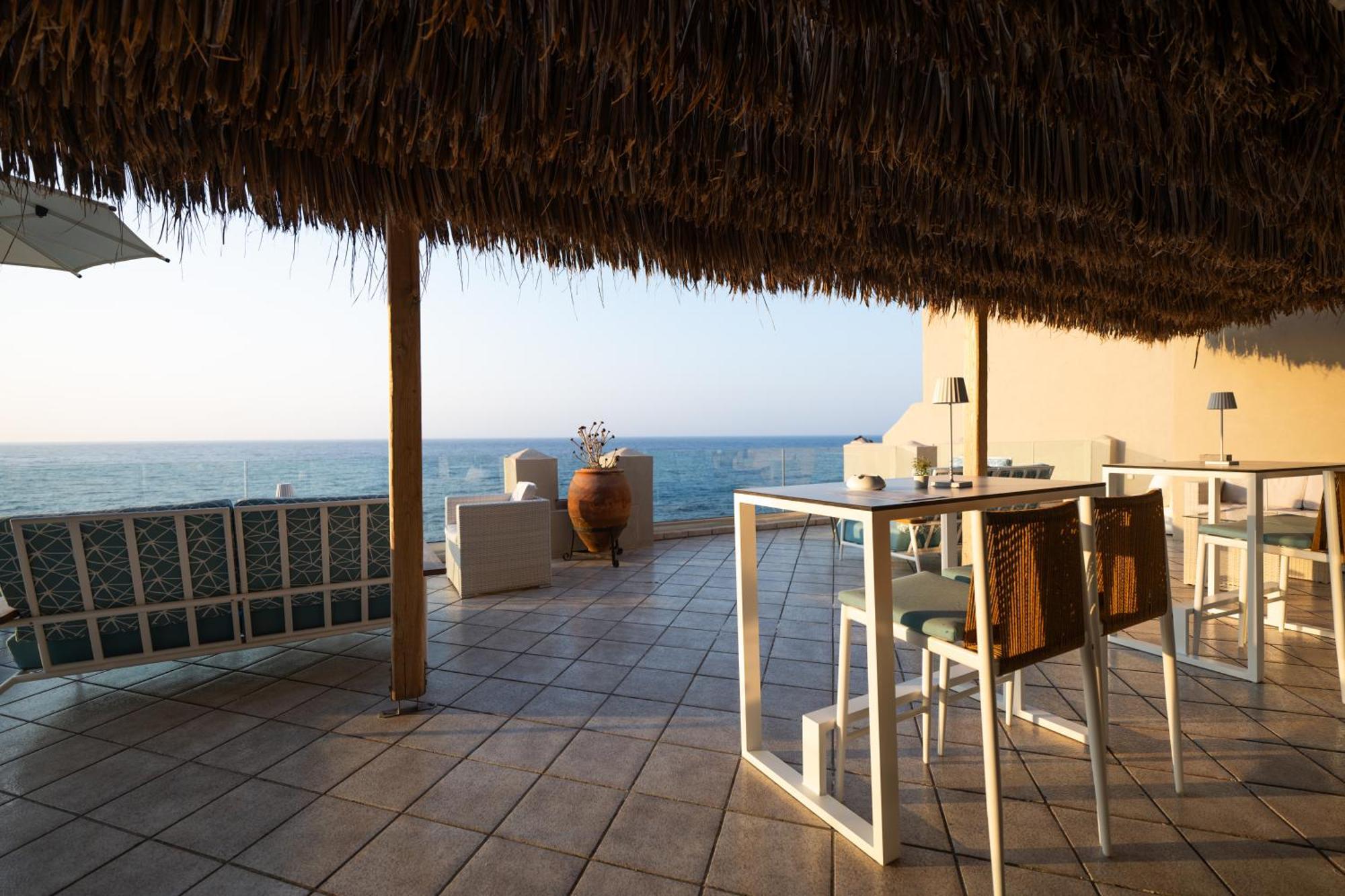 Cavos Bay Hotel & Studios Armenisztísz Kültér fotó