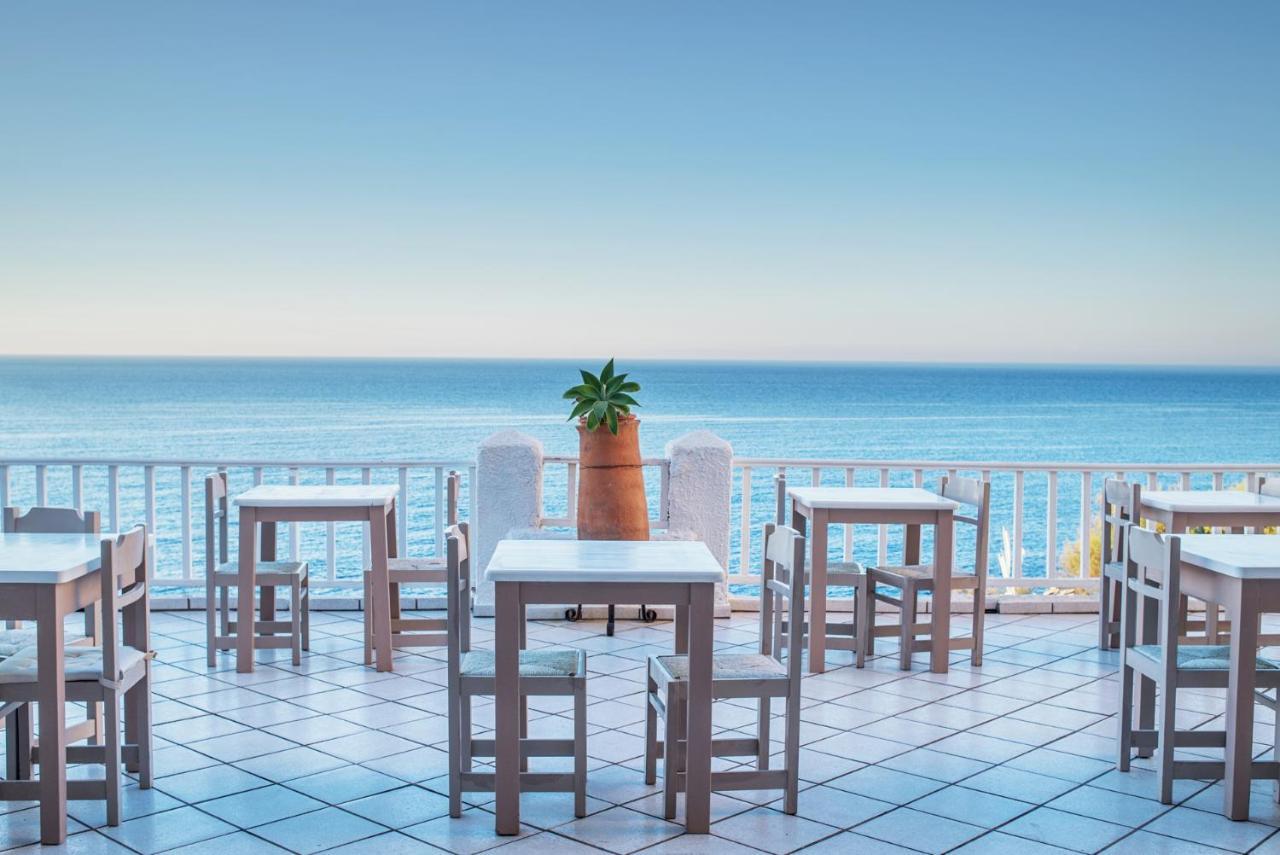 Cavos Bay Hotel & Studios Armenisztísz Kültér fotó