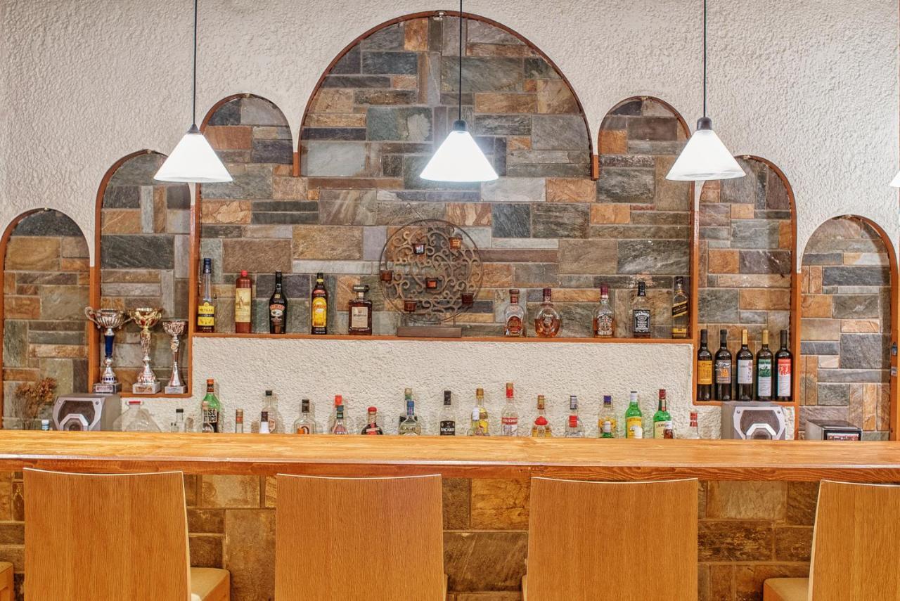Cavos Bay Hotel & Studios Armenisztísz Kültér fotó